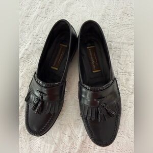 Johnston & Murphy Classic Black Tassel Loafers